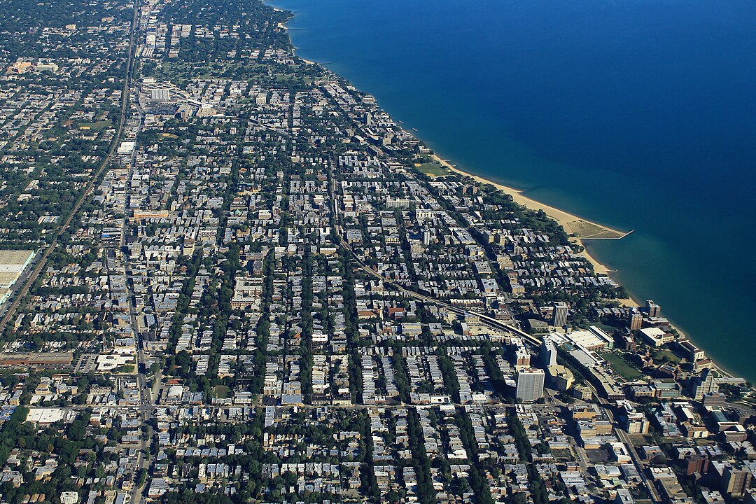 Aerial view of Rogers Park and Lake Michigan